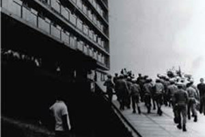 De opres... emoç... e 1