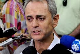 Uma luta permanente 13